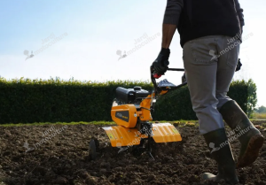 Motobineuse thermique STIGA SRC 685 RG – 182 cm³ – 85 cm