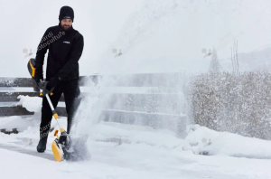 Pelle à neige à batterie STIGA ST 300e – 30 cm – Sans batterie ni chargeur